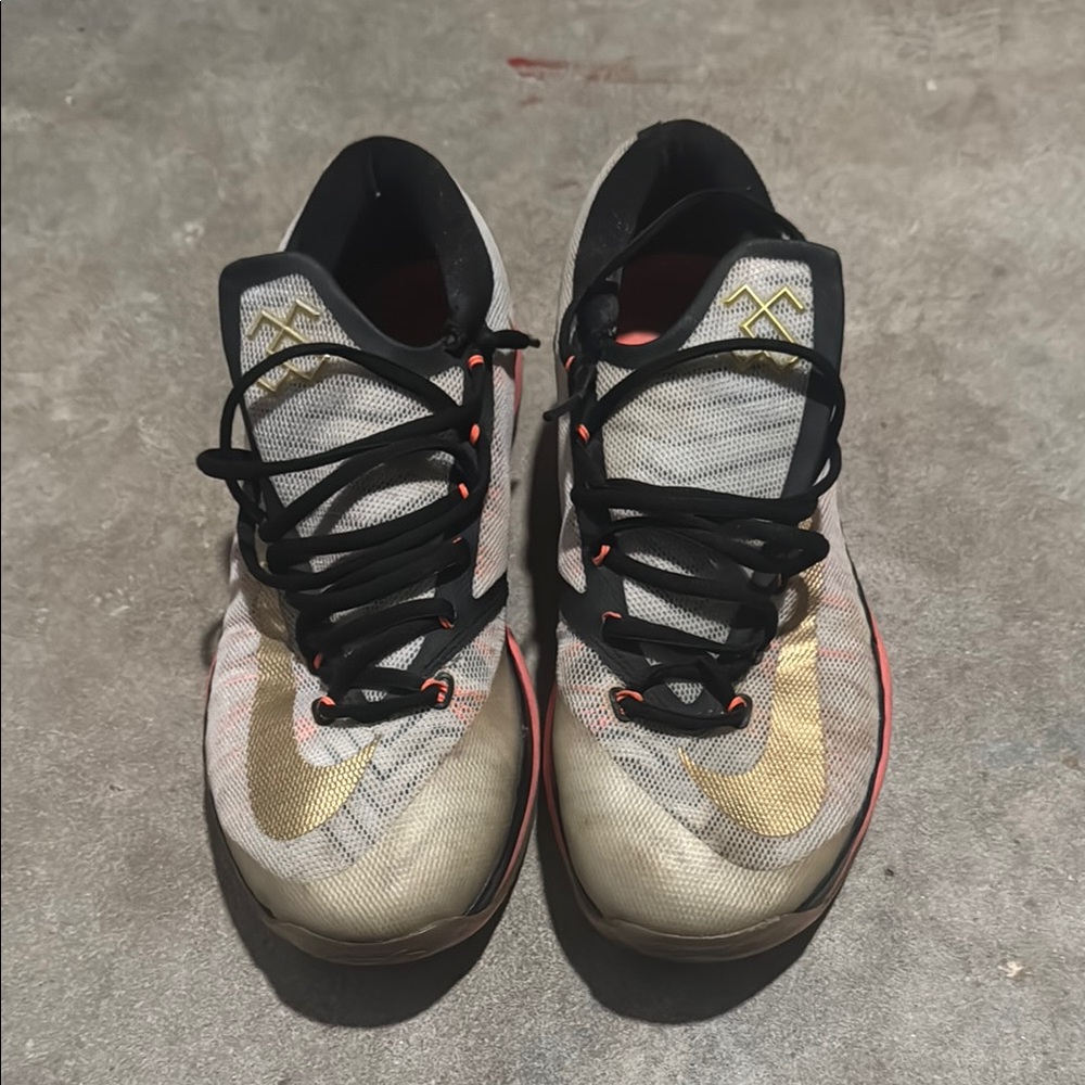 Nike Gold and Black Men's Sneakers